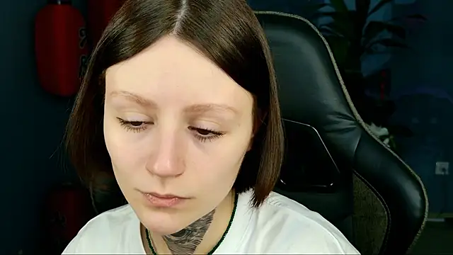 VeliraBraitberg online show from 03.16.25