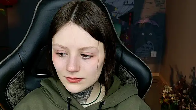 VeliraBraitberg online show from 03.23.25