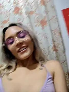 TaraaHot online show from 03.20.25