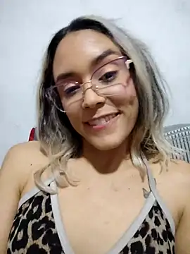 TaraaHot online show from 03.22.25