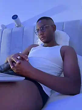 Snapshot of Arwens_bell08 chatting on 01.12.25 Arwens bell08 online show from 01.12.25