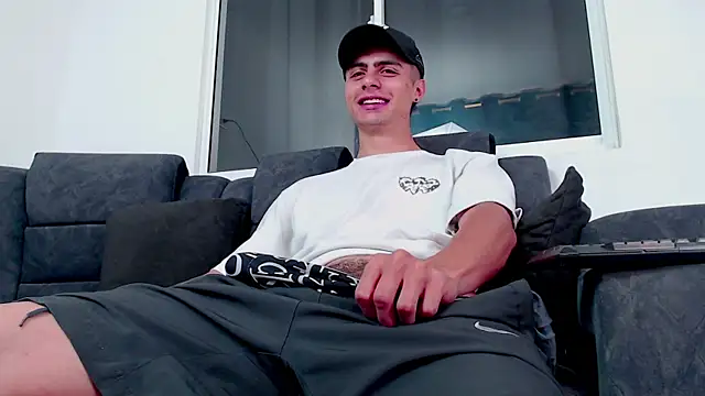 Stiven CL online show from 09.20.25