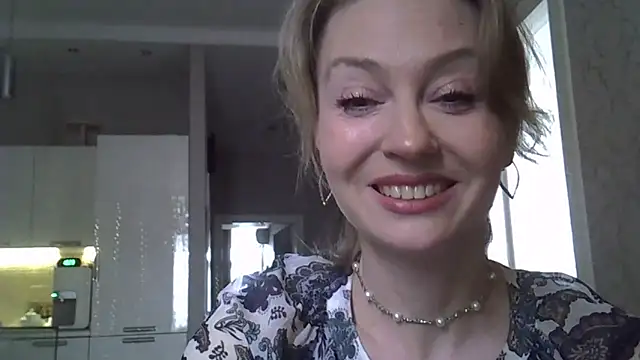 ZarinaSwift online show from 05.12.26
