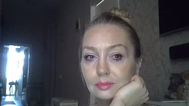 ZarinaSwift online show from 06.20.26