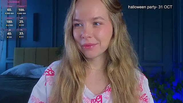 Snapshot of milly_shy chatting on 10.30.25 milly shy online show from 10.30.25