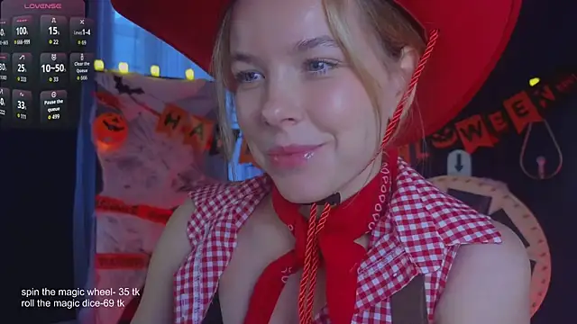 Snapshot of milly_shy chatting on 10.31.25 milly shy online show from 10.31.25