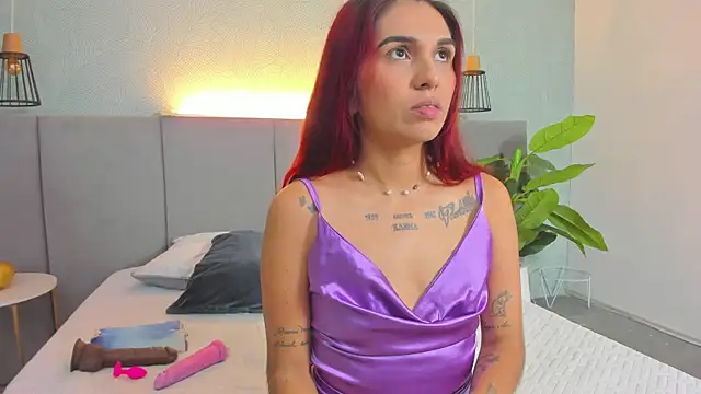 LiaVelez online show from 03.21.25