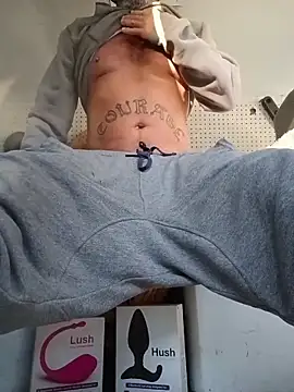 Hotbodyscottie online show from 11.16.25