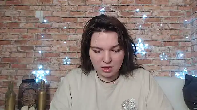 Amelia Kiss  online show from 02.08.25