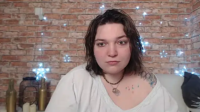 Amelia Kiss  online show from 02.10.25