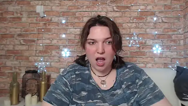 Amelia Kiss  online show from 02.10.25