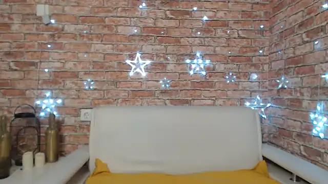 Amelia Kiss  online show from 02.26.25