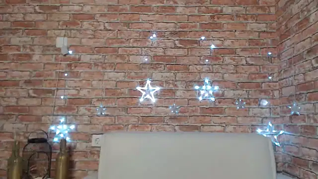 Amelia Kiss  online show from 02.27.25