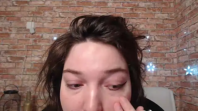 Amelia Kiss  online show from 03.04.25