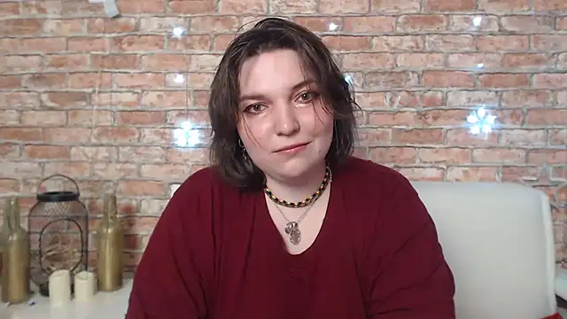 Amelia Kiss  online show from 03.07.25