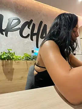 Snapshot of Sol_Miller chatting on 01.27.25 Sol Miller online show from 01.27.25