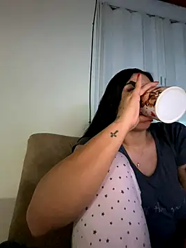 Snapshot of Sol_Miller chatting on 09.21.25 Sol Miller online show from 09.21.25