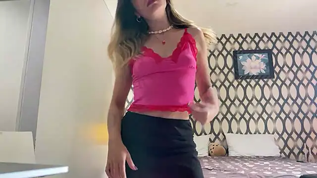 SirenaBelle online show from 02.22.25