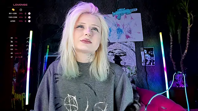 Snapshot of little_grinch666 chatting on 02.22.25 little grinch666 online show from 02.22.25