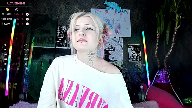 Snapshot of little_grinch666 chatting on 03.14.25 little grinch666 online show from 03.14.25