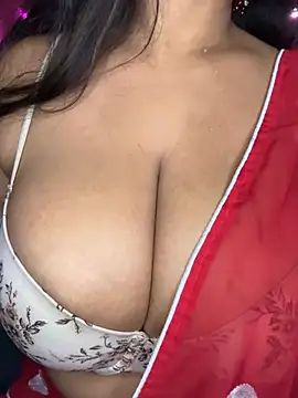 Snapshot of Playful__Princess chatting on 01.28.25 Playful  Princess online show from 01.28.25