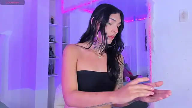 Camila Coxx online show from 10.11.25