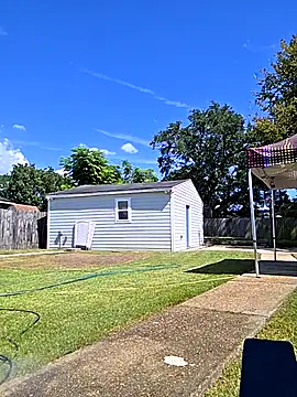 Snapshot of Twin2222 chatting on 09.19.25 Twin2222 online show from 09.19.25