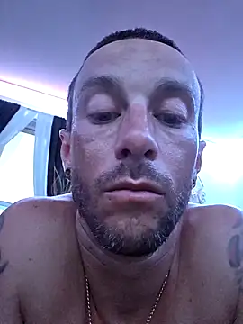 Snapshot of Twin2222 chatting on 09.27.25 Twin2222 online show from 09.27.25