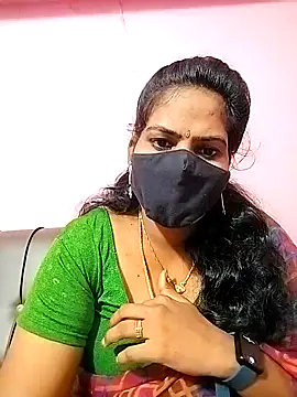 melina214 online show from 10.31.25