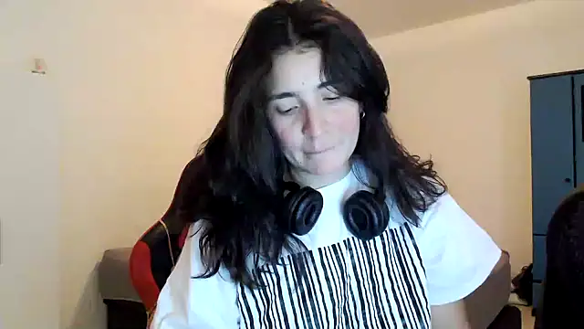 Snapshot of samantha_s69 chatting on 01.29.25 samantha s69 online show from 01.29.25