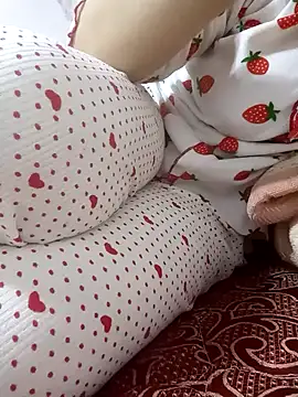 Snapshot of Bombamom chatting on 03.13.26 Bombamom online show from 03.13.26