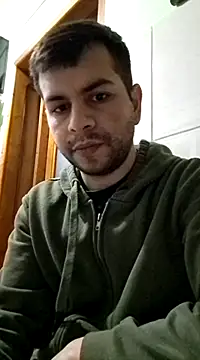 Snapshot of hornny1995 chatting on 01.15.25 hornny1995 online show from 01.15.25