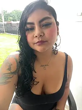 Juli Walker online show from 03.05.26