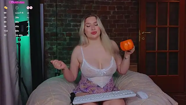 helen frogg online show from 10.29.25