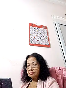 Hotestlove online show from 11.05.25