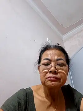 Hotestlove online show from 12.19.25