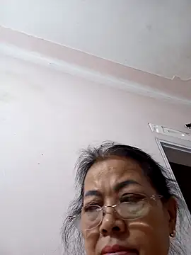 Hotestlove online show from 12.21.25