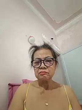 Hotestlove online show from 08.03.26