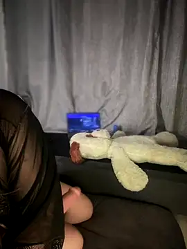 MerlyG online show from 11.25.25