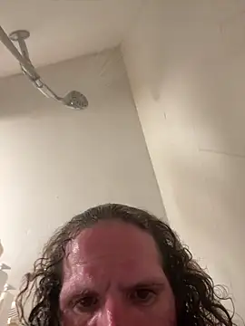 Crackkers online show from 11.21.25