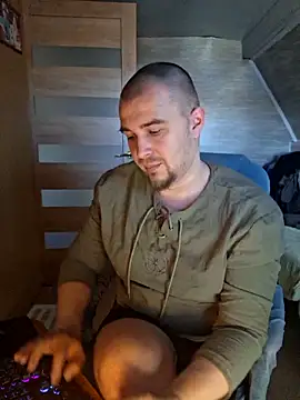 Foxyshaved online show from 04.28.26