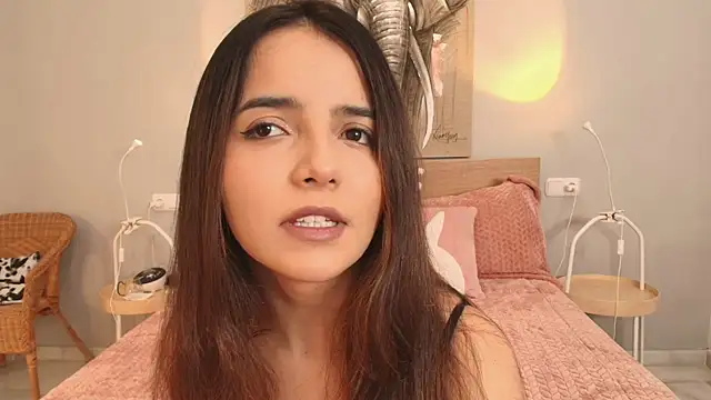 Snapshot of Raychell_Black chatting on 01.19.25 Raychell Black online show from 01.19.25