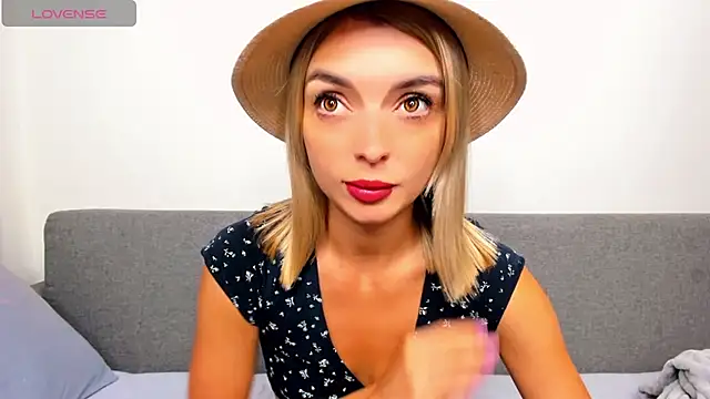  ellen meow  online show from 09.19.25