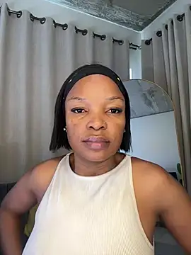 Snapshot of slimcateee chatting on 05.09.26 slimcateee online show from 05.09.26