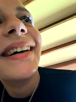 Snapshot of emma4xxx chatting on 02.25.25 emma4xxx online show from 02.25.25