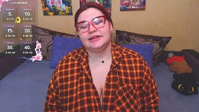 JuliaKeln online show from 03.11.26