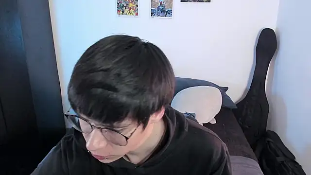 Snapshot of Aventure_Twinks chatting on 02.12.26 Aventure Twinks online show from 02.12.26