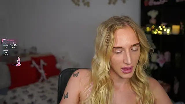 Nicolette  Shea  online show from 12.20.24