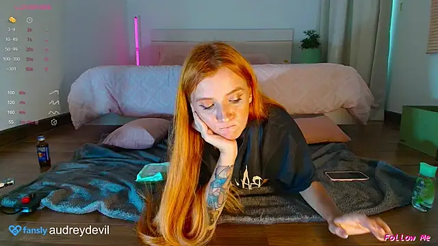 AudreyDevil online show from 09.26.25