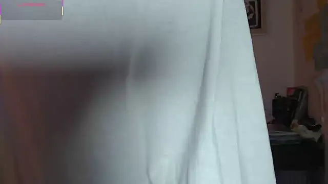 Snapshot of fantasty_nylon chatting on 03.10.25 fantasty nylon online show from 03.10.25